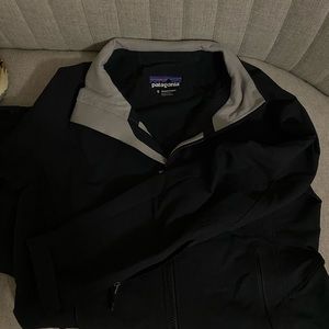 Women’s Patagonia rain jacket